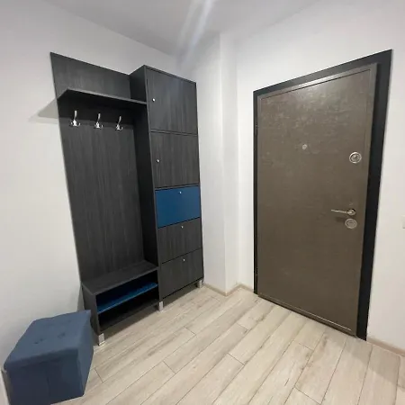 Moghioros Park Dum4 * Bukarest