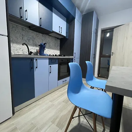 Moghioros Park Dum4 * Bukarest