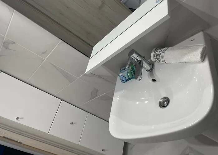 Apartament Moghioros Park Dum4 *