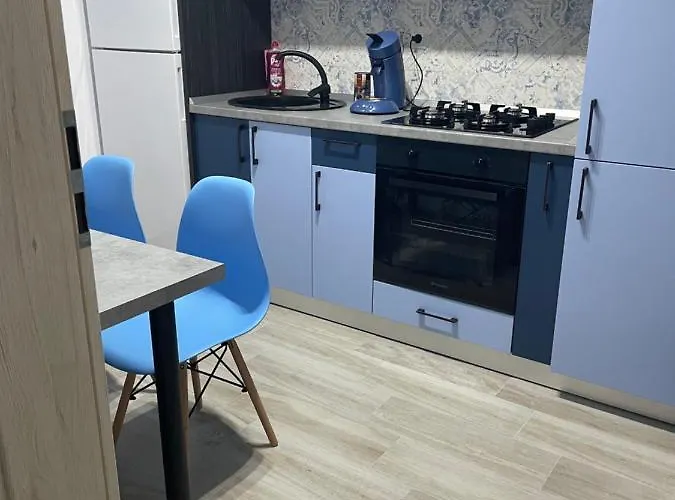 Апартаменти Moghioros Park Dum4 *