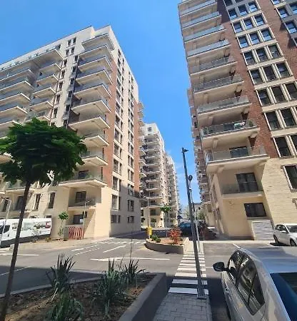 Apartment Moghioros Park Dum4 *